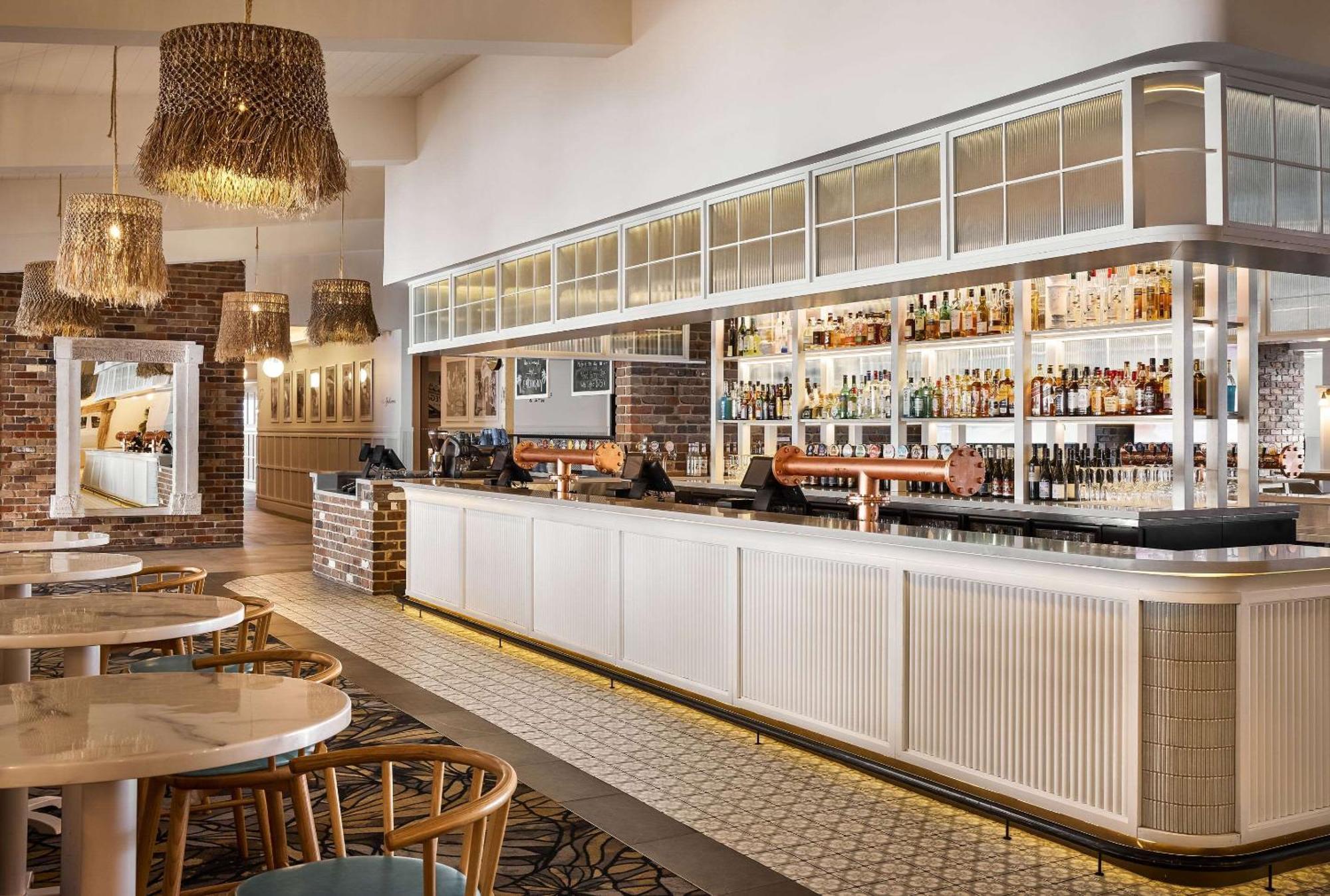 بيتش كومبر هوتل توكلي المظهر الخارجي الصورة The bar at the River Cottage Cafe