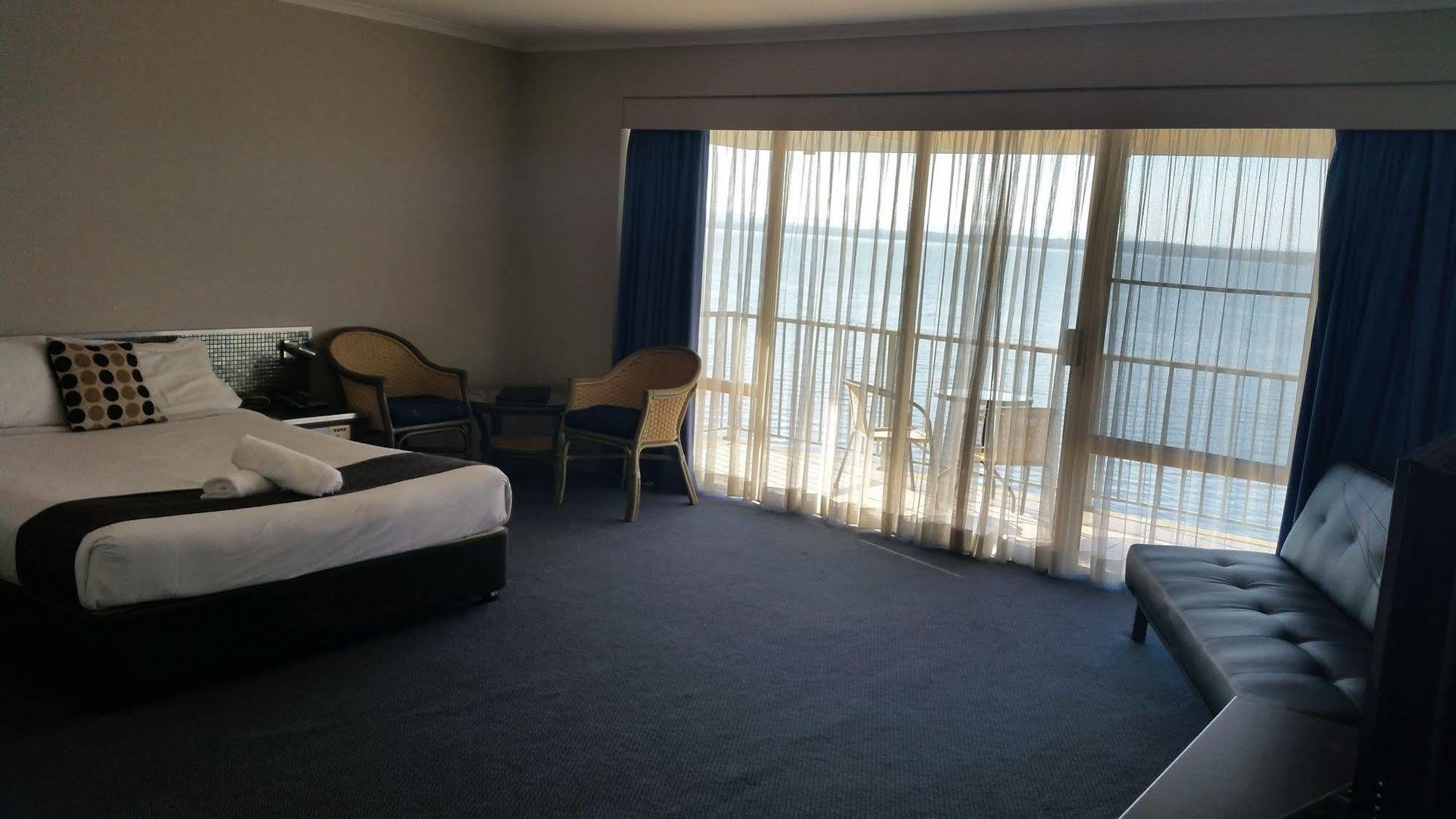 بيتش كومبر هوتل توكلي المظهر الخارجي الصورة A room at the hotel